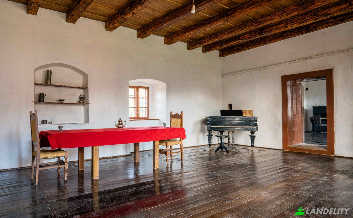 Mansion for Sale DJ103B 40a, 527131 Bicfalau, Bicfalau, Ozun, Covasna County, Romania. Photo 3