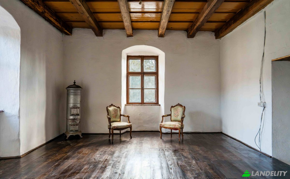 Mansion for Sale DJ103B 40a, 527131 Bicfalau, Bicfalau, Ozun, Covasna County, Romania. Photo 5