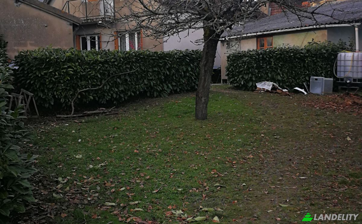 Single Family Home for Sale 20 Rte de Bourbon, 58250 La Nocle-Maulaix, La Nocle-Maulaix, Nievre, Bourgogne-Franche-Comte, France. Photo 4