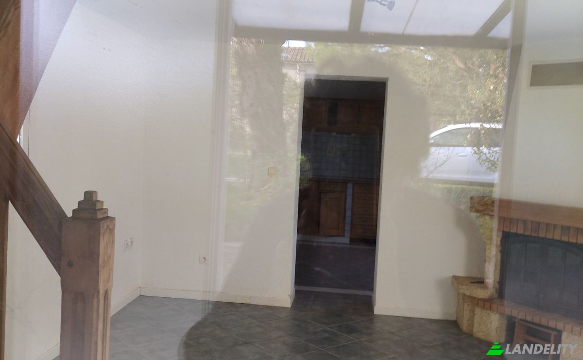 Single Family Home for Sale 224 Chem de Lamour, 82100 Castelsarrasin, Castelsarrasin, Tarn-et-Garonne, Occitanie, France. Photo 4