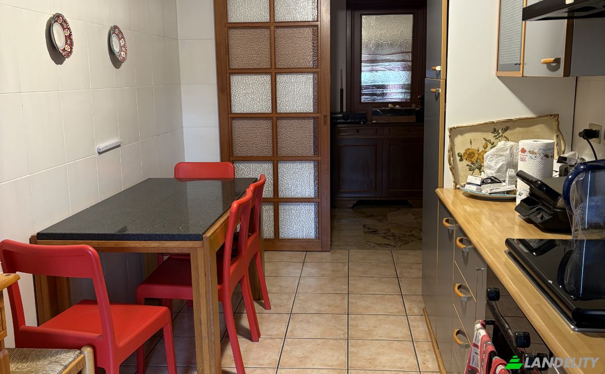 Apartment for Sale Via Giuseppe Tomaselli, 20142 Milano MI, Milan, Metropolitan City of Milan, Lombardy, Italy. Photo 13