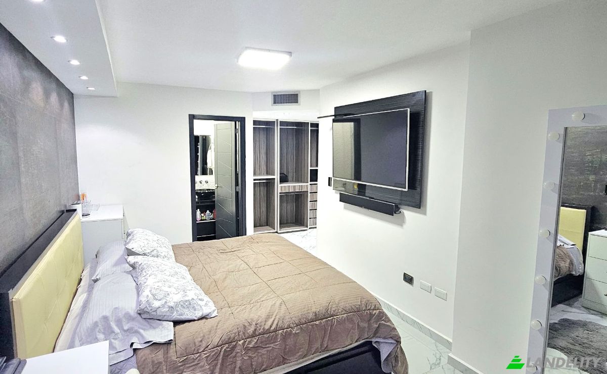 Apartment for Sale Av Bolivar, Lecheria 6016, Lecheria, Diego Bautista Urbaneja Municipality, Anzoategui, Venezuela. Photo 3