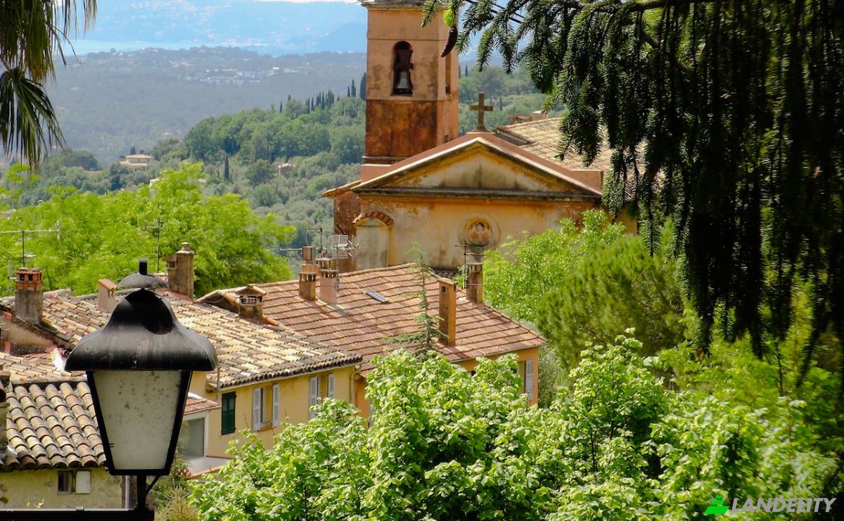 Single Family Home for Sale 4 Place Galerie de Gaulle, 06520 Grasse, Grasse, Alpes-Maritimes, Provence-Alpes-Cote dAzur, France. Photo 1