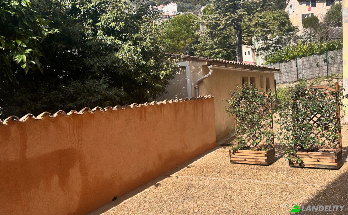 Single Family Home for Sale 4 Place Galerie de Gaulle, 06520 Grasse, Grasse, Alpes-Maritimes, Provence-Alpes-Cote dAzur, France. Photo 11