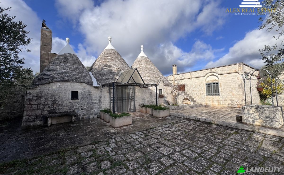 Villa for Sale Contrada S Salvatore, 72017 Ostuni BR, Ostuni, Province of Brindisi, Apulia, Italy. Photo 6
