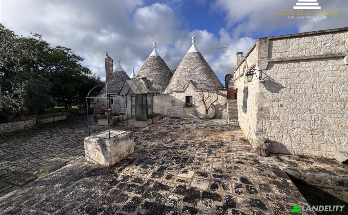 Villa for Sale Contrada S Salvatore, 72017 Ostuni BR, Ostuni, Province of Brindisi, Apulia, Italy. Photo 7