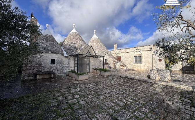 Villa for Sale Contrada S Salvatore. Photo#8