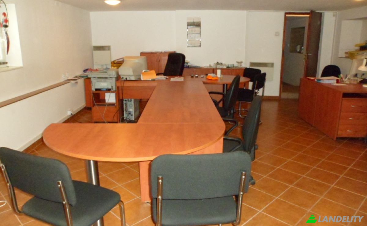 Single Family Home for Sale BronisLawa Czecha 4B, 04-555 Warszawa, Warsaw, Masovian Voivodeship, Poland. Photo 12