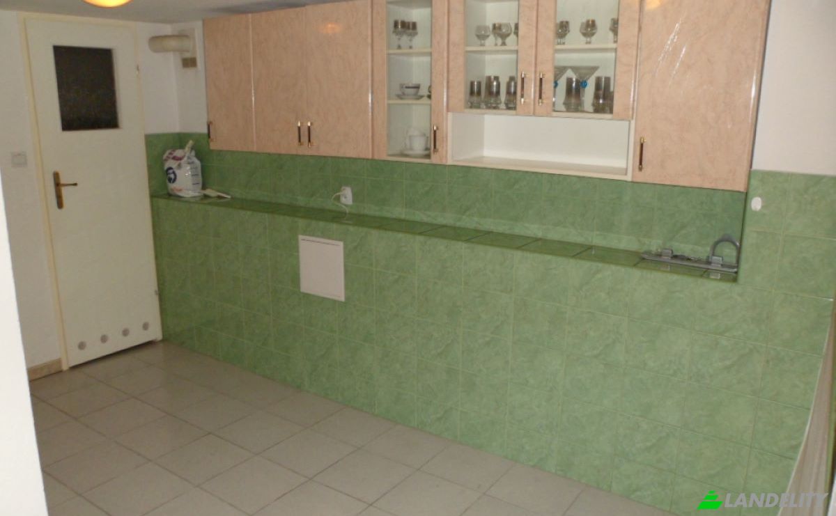 Single Family Home for Sale BronisLawa Czecha 4B, 04-555 Warszawa, Warsaw, Masovian Voivodeship, Poland. Photo 13