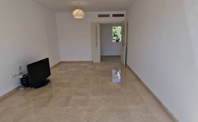 Apartment for Sale C Jose Orbaneja, Calahonda. Photo#10