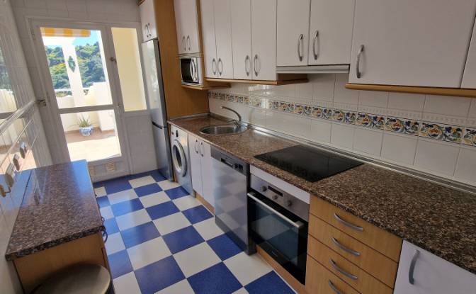 Apartment for Sale C Jose Orbaneja, Calahonda. Photo#13