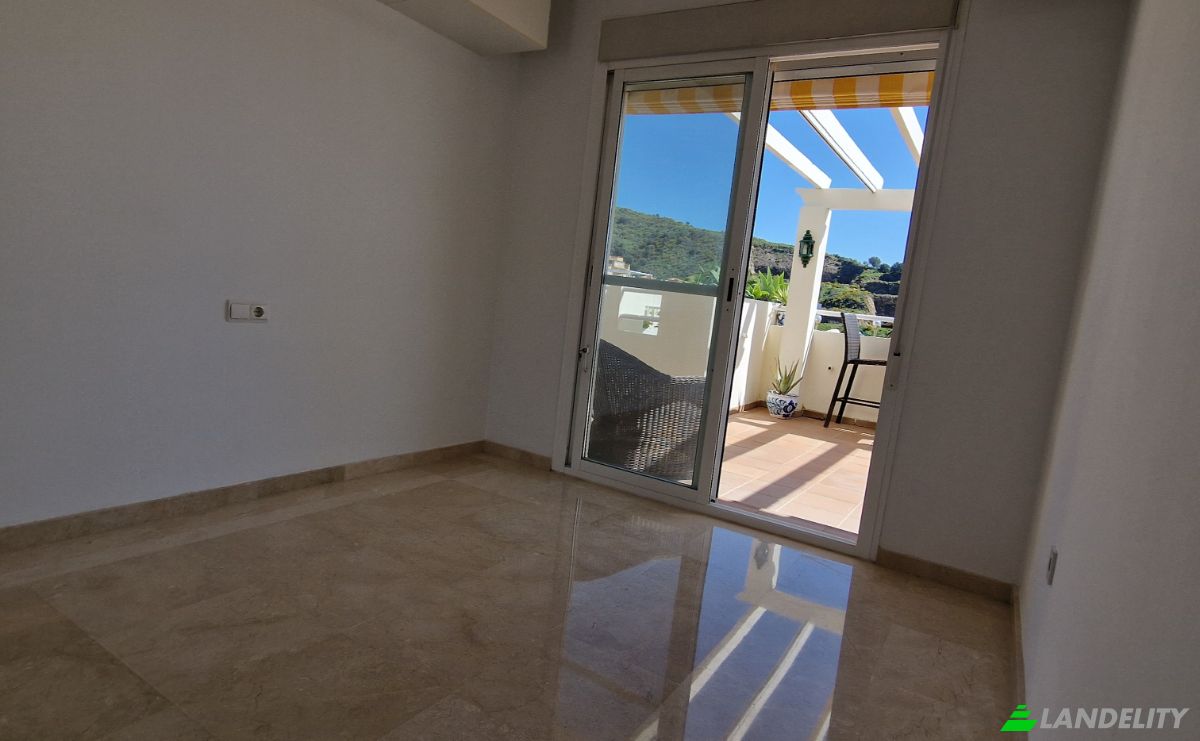Apartment for Sale C Jose Orbaneja, Calahonda, Sitio de Calahonda, Malaga, Andalusia, Spain. Photo 15