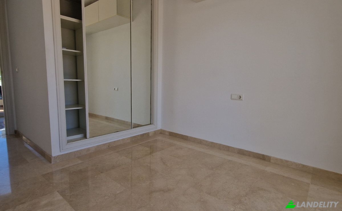 Apartment for Sale C Jose Orbaneja, Calahonda, Sitio de Calahonda, Malaga, Andalusia, Spain. Photo 16