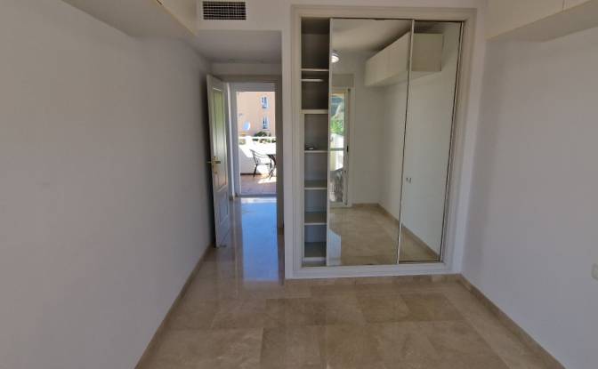 Apartment for Sale C Jose Orbaneja, Calahonda. Photo#17