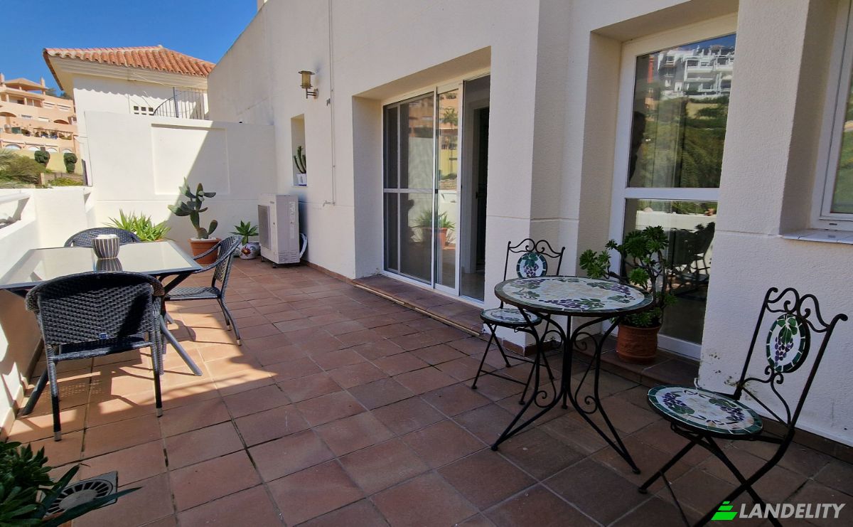 Apartment for Sale C Jose Orbaneja, Calahonda, Sitio de Calahonda, Malaga, Andalusia, Spain. Photo 5