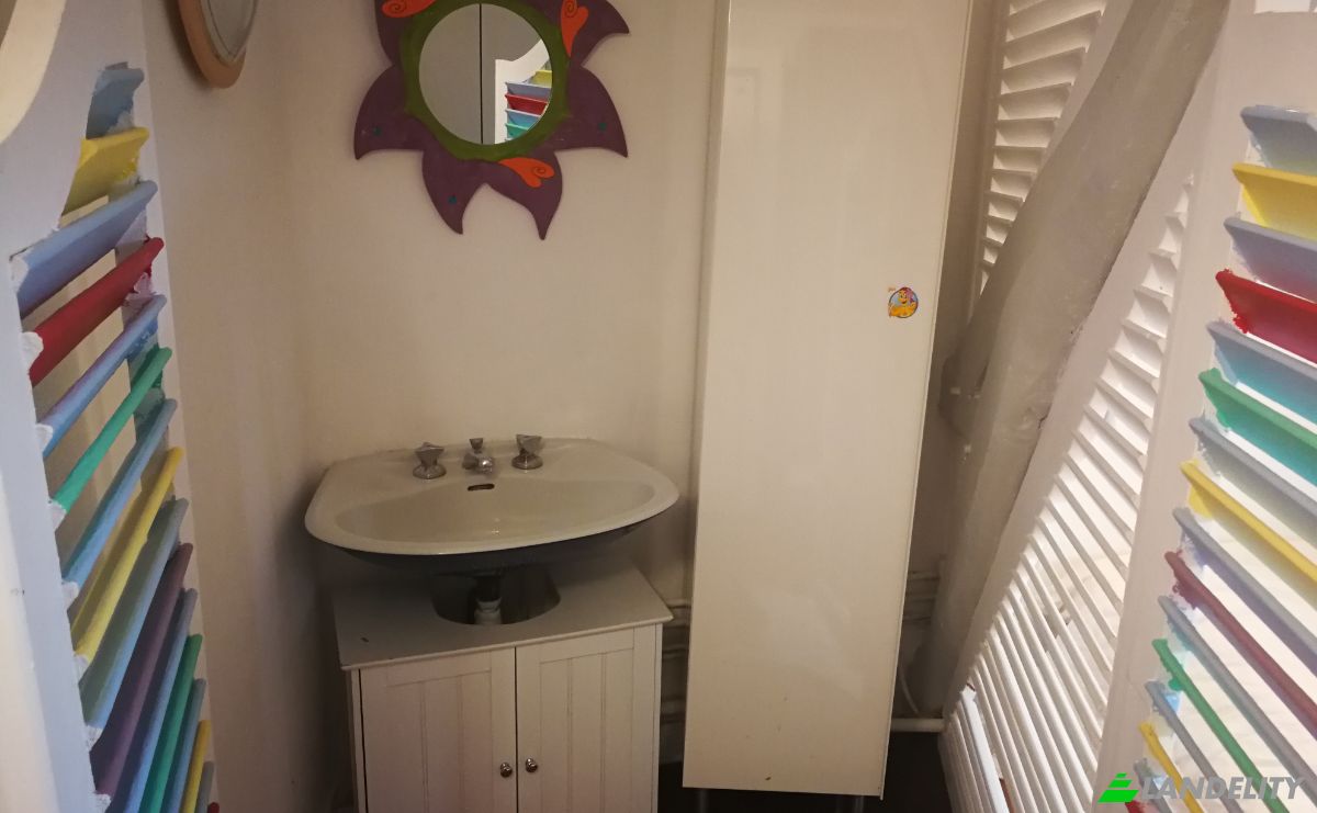 Villa for Sale 13 Rue de Bossang, 95270 Noisy-sur-Oise, Noisy-sur-Oise, Val-dOise, Ile-de-France, France. Photo 10