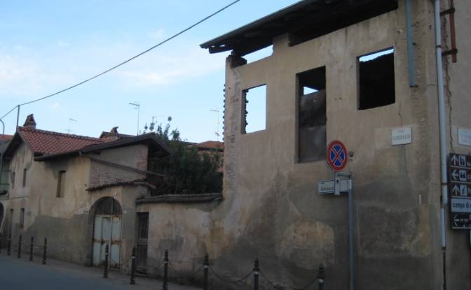 Townhouse for Sale - Lozzolo, Italy