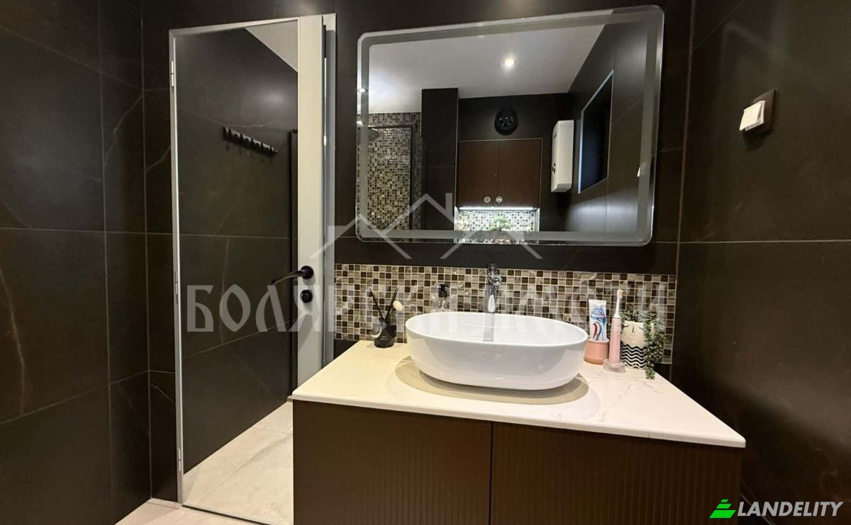 Townhouse for Sale gk Varusha, north, ul Panayot Tipografov 52, 5000 Veliko Tarnovo, Veliko Tarnovo, Veliko Tarnovo Municipality, Veliko Tarnovo Province, Bulgaria. Photo 12