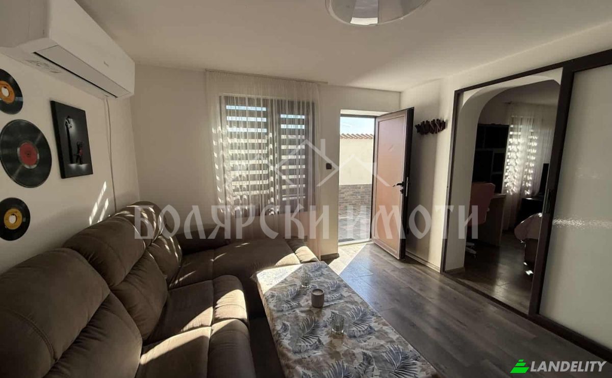 Townhouse for Sale gk Varusha, north, ul Panayot Tipografov 52, 5000 Veliko Tarnovo, Veliko Tarnovo, Veliko Tarnovo Municipality, Veliko Tarnovo Province, Bulgaria. Photo 15