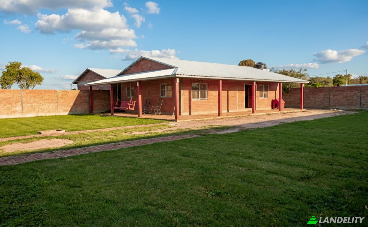 Single Family Home for Sale Pailon, Chiquitos Province, Santa Cruz Department, Bolivia. Photo 1