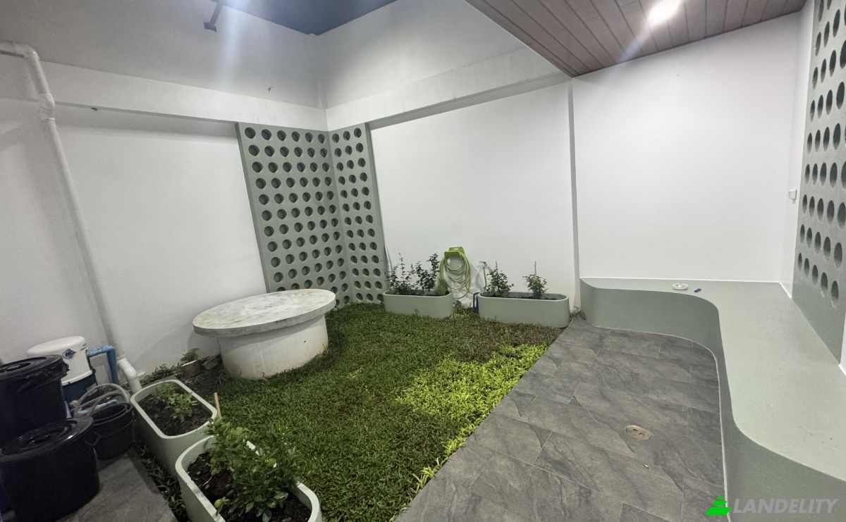 Townhouse for Sale 53 16 Soi Sukniran 5, Tambon Wichit, Amphoe Mueang Phuket, Chang Wat Phuket 83000, Wichit, Mueang Phuket District, Phuket, Thailand. Photo 2