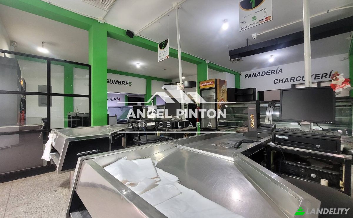 Commercial Building for Sale Maracaibo 4001, Maracaibo, Zulia, Venezuela. Photo 3