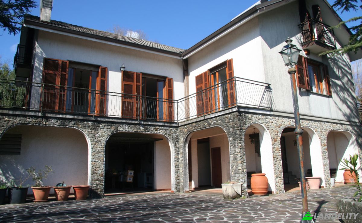 Villa for Sale Case Sparse Calcinara, 19020 Sesta Godano SP, Sesta Godano, Province of La Spezia, Liguria, Italy. Photo 12