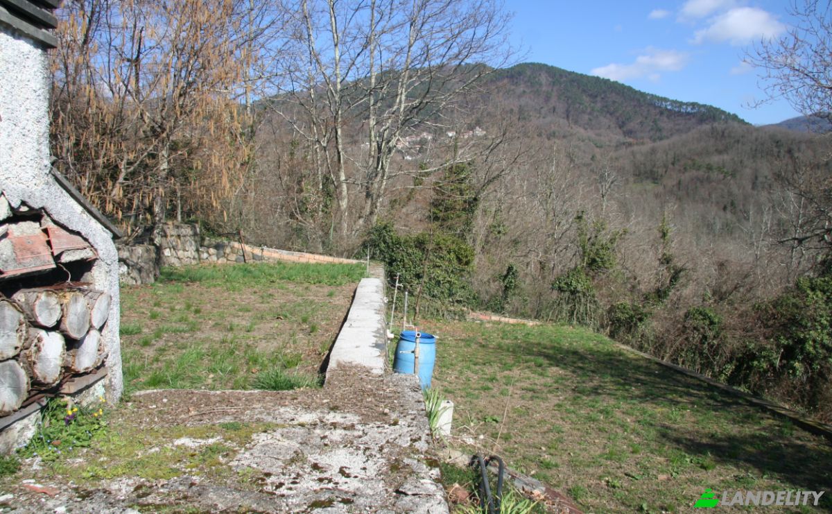 Villa for Sale Case Sparse Calcinara, 19020 Sesta Godano SP, Sesta Godano, Province of La Spezia, Liguria, Italy. Photo 24