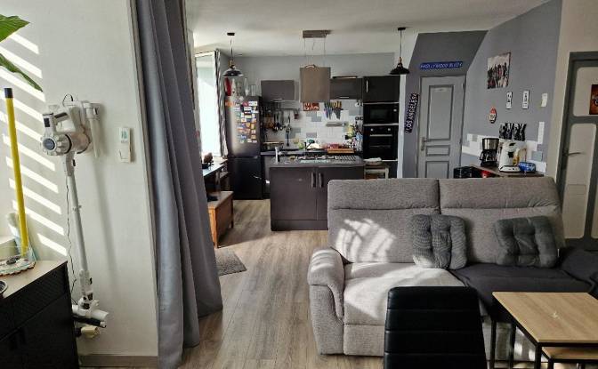 Townhouse for Sale 28 Rue de la Republique. Photo#4