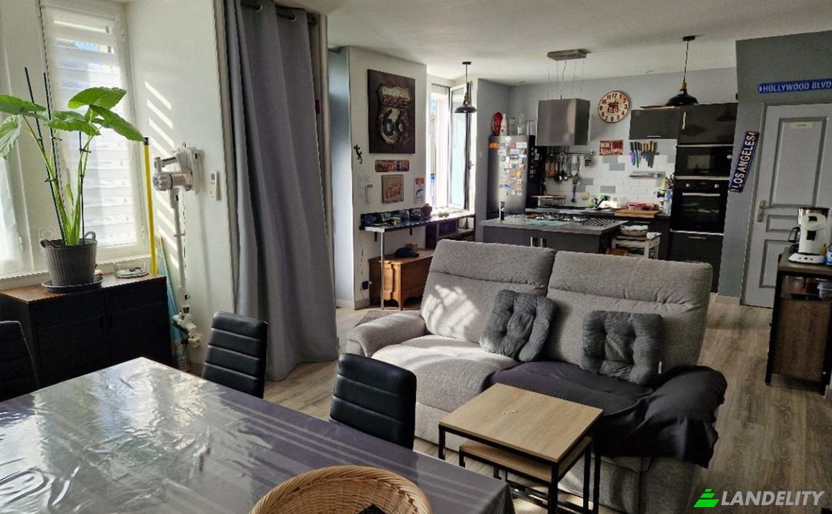 Townhouse for Sale 28 Rue de la Republique, 24030 Beauregard-de-Terrasson, Beauregard-de-Terrasson, Dordogne, Nouvelle-Aquitaine, France. Photo 6