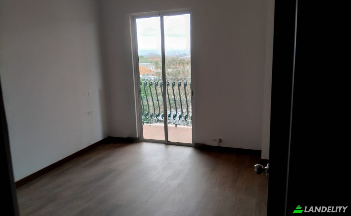 Condo for Sale Tarija, Cercado, Tarija Department, Bolivia. Photo 11