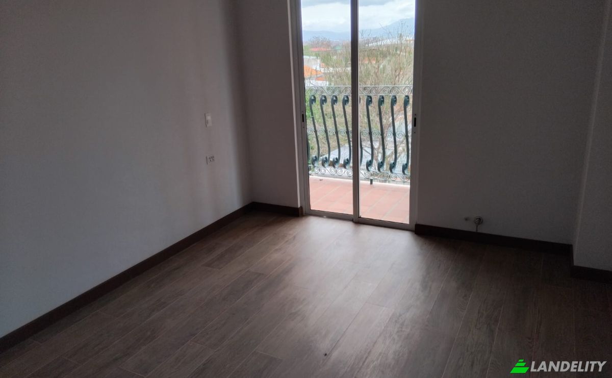 Condo for Sale Tarija, Cercado, Tarija Department, Bolivia. Photo 9