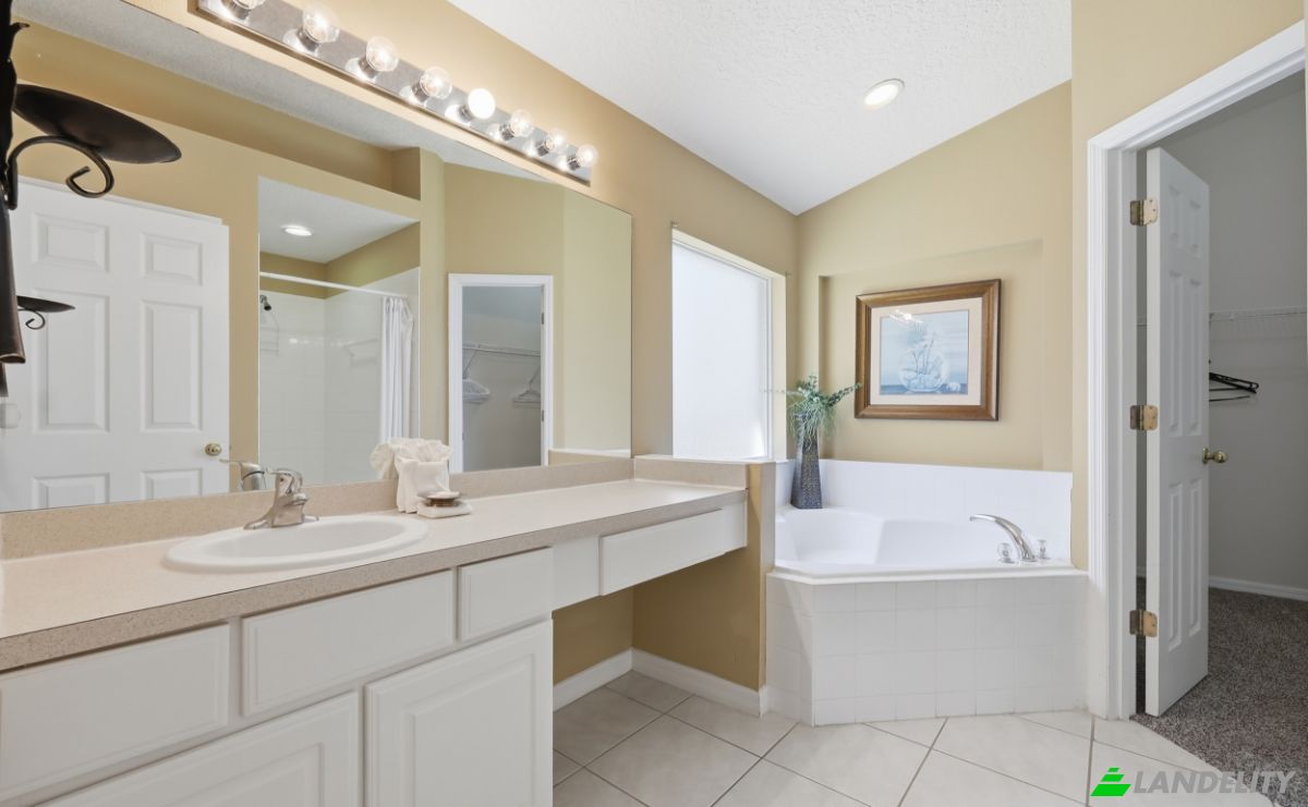 Single Family Home for Sale 2721 Lido Key Dr, Kissimmee, FL 34747, USA, Four Corners, Osceola County, Florida, United States. Photo 9