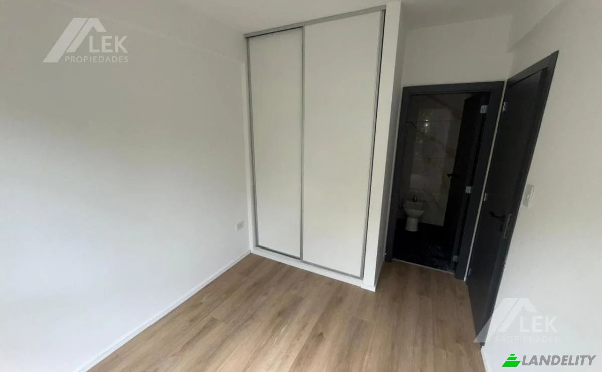 Apartment for Sale Buenos Aires, Comuna 15, Argentina, Campillo 2812, C1427DCJ Cdad Autonoma de Buenos Aires. Photo 2