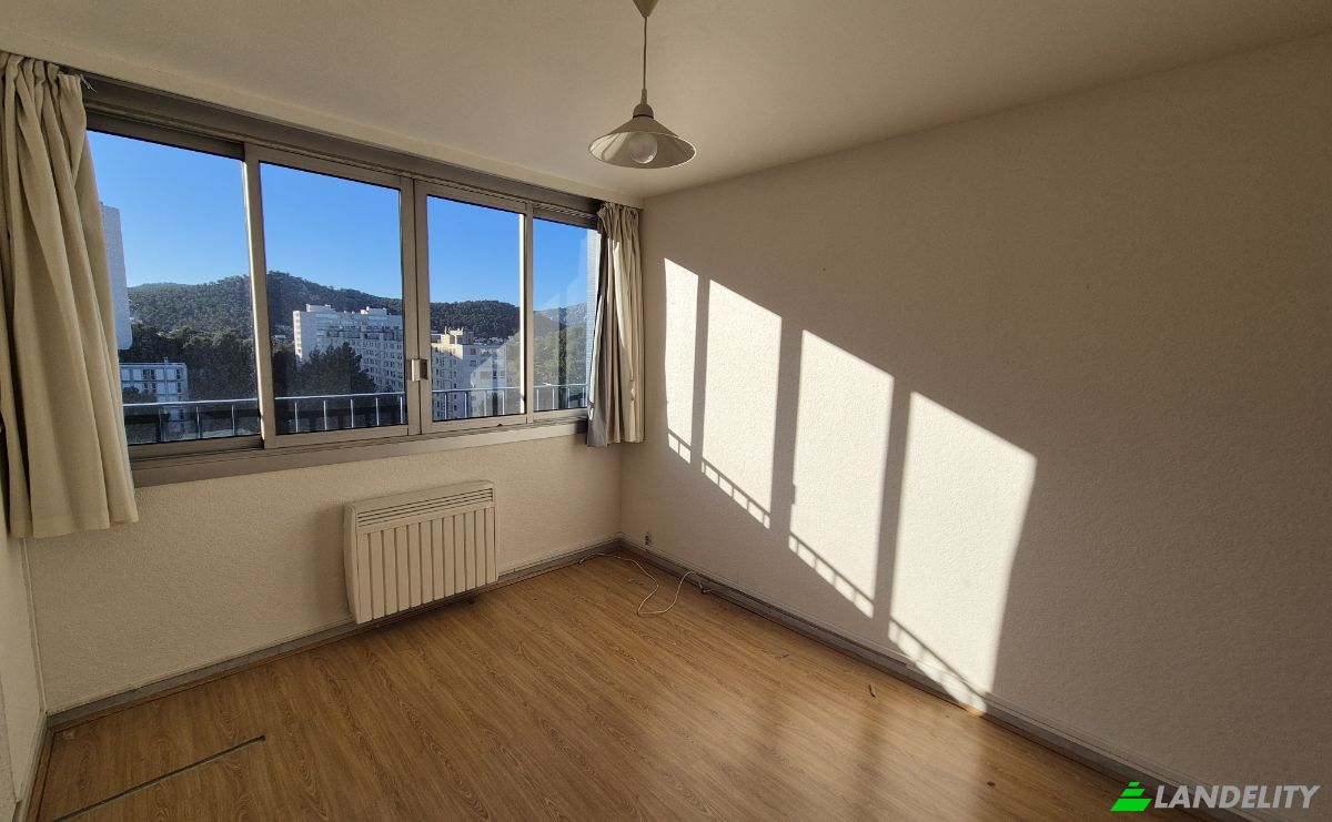 Apartment for Sale 83 Bd du Redon, 13009 Marseille, Marseille, Bouches-du-Rhone, Provence-Alpes-Cote dAzur, France. Photo 7