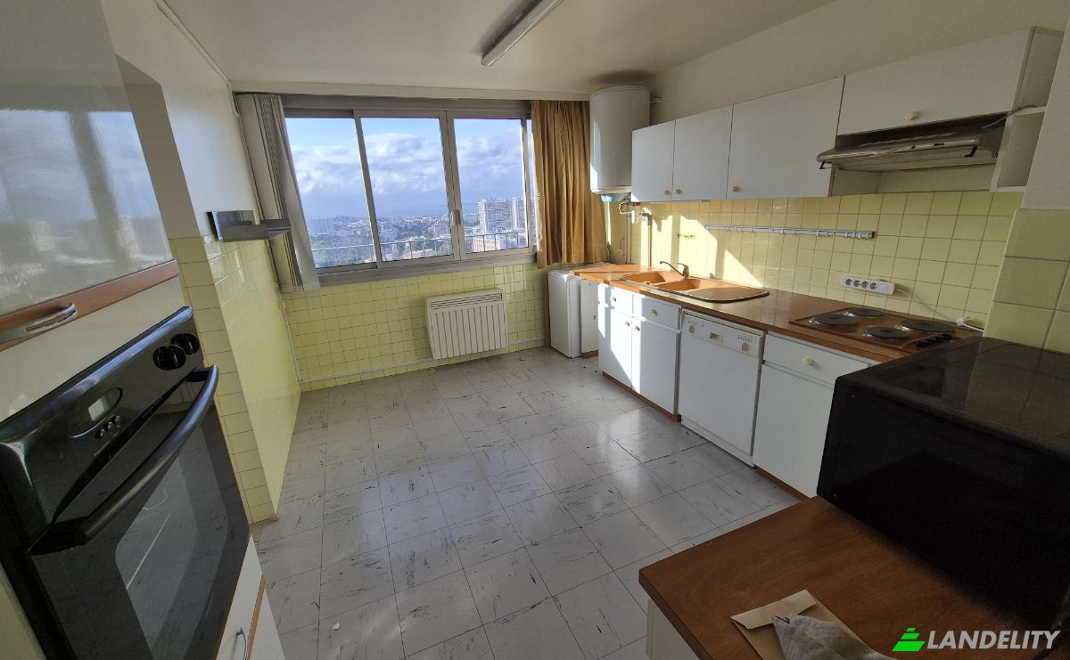 Apartment for Sale 83 Bd du Redon, 13009 Marseille, Marseille, Bouches-du-Rhone, Provence-Alpes-Cote dAzur, France. Photo 5