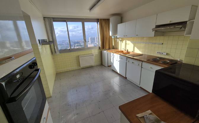 Apartment for Sale 83 Bd du Redon, 13009 Marseille. Photo#5 Apartment for Sale 83 Bd du Redon, 13009 Marseille. Photo#5