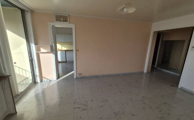 Apartment for Sale 83 Bd du Redon, 13009 Marseille. Photo#2 Apartment for Sale 83 Bd du Redon, 13009 Marseille. Photo#2