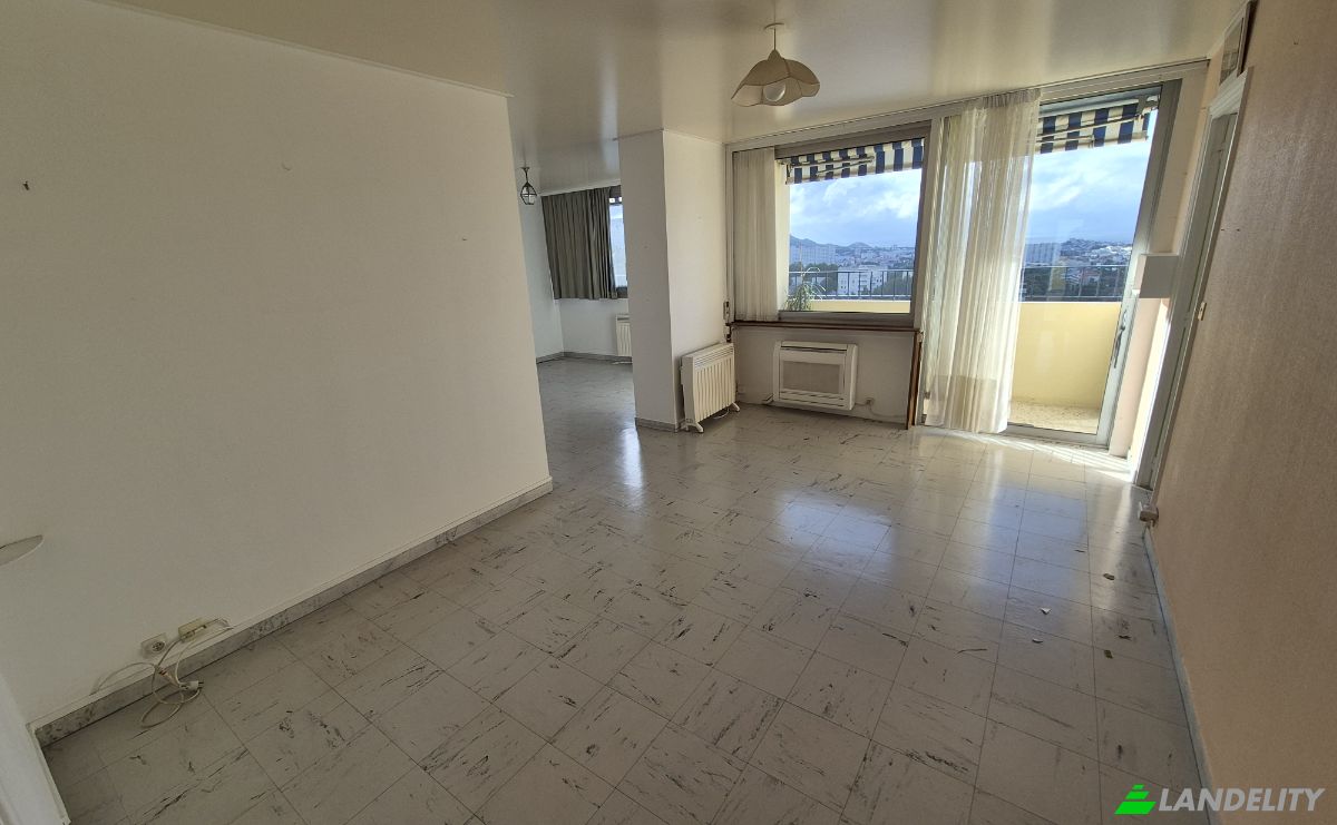 Apartment for Sale 83 Bd du Redon, 13009 Marseille, Marseille, Bouches-du-Rhone, Provence-Alpes-Cote dAzur, France. Photo 3