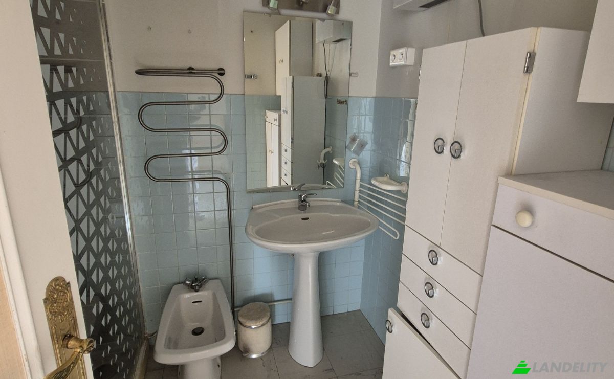 Apartment for Sale 83 Bd du Redon, 13009 Marseille, Marseille, Bouches-du-Rhone, Provence-Alpes-Cote dAzur, France. Photo 8