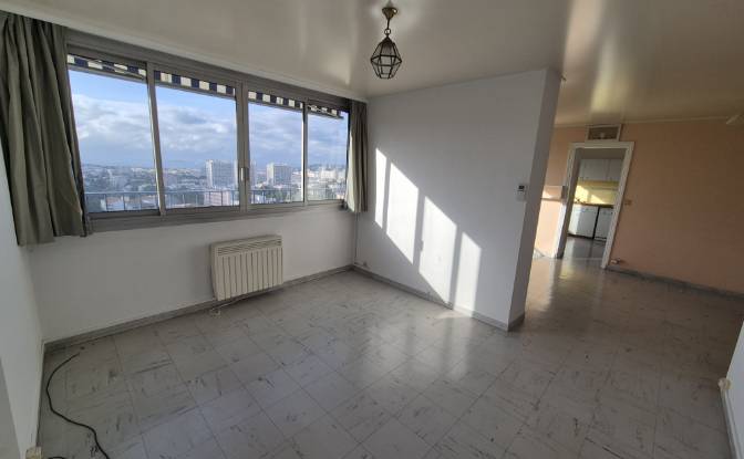 Apartment for Sale 83 Bd du Redon, 13009 Marseille. Photo#4 Apartment for Sale 83 Bd du Redon, 13009 Marseille. Photo#4