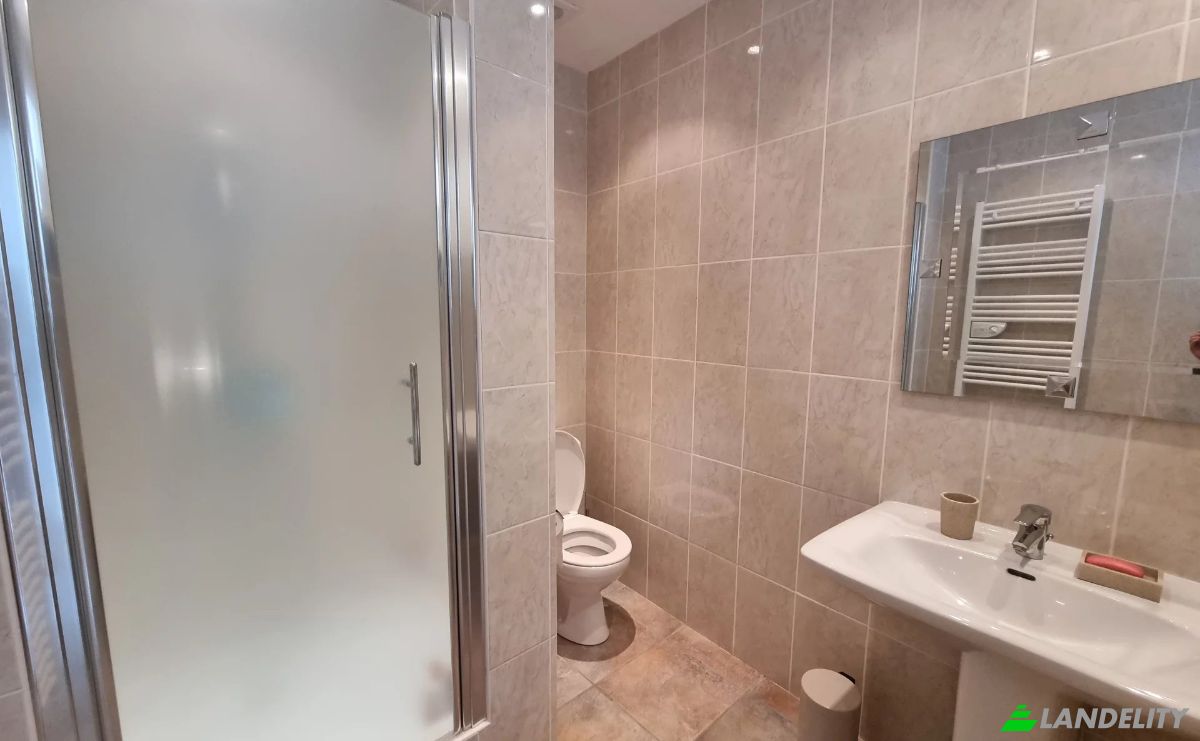 Townhouse for Sale 1 Rue Saint-Croix, 11120 Bize-Minervois, Bize-Minervois, Aude, Occitanie, France. Photo 19