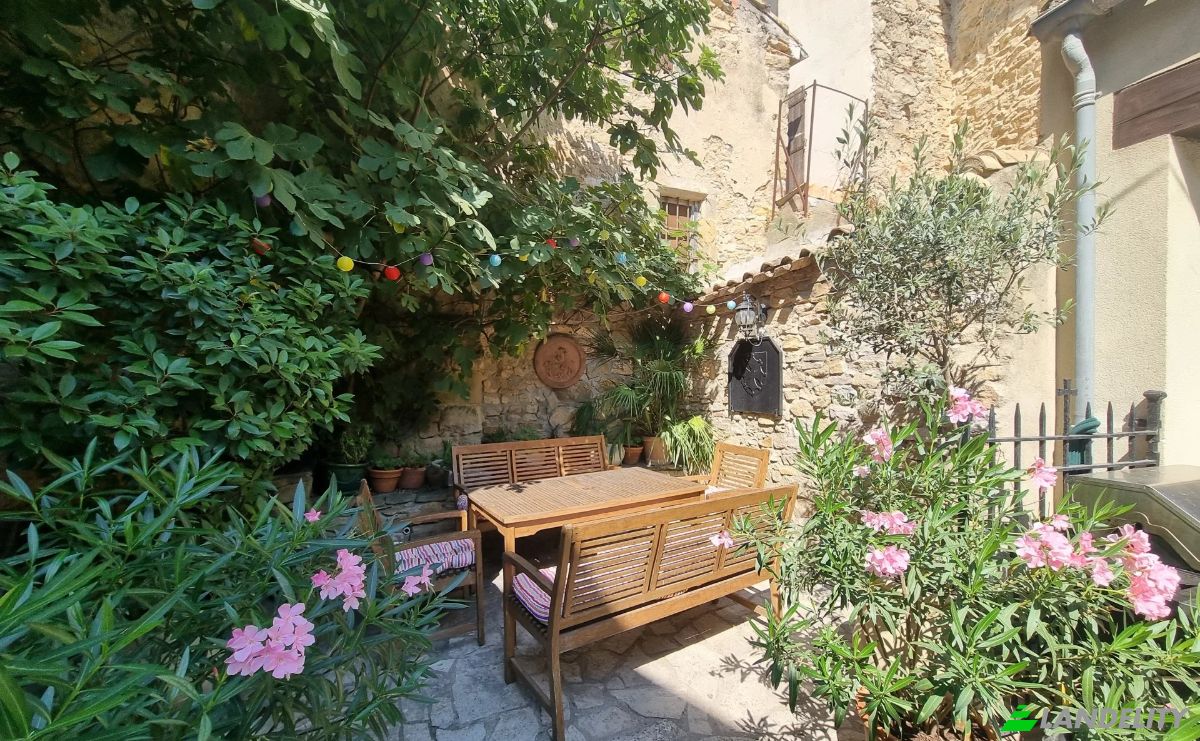 Townhouse for Sale 1 Rue Saint-Croix, 11120 Bize-Minervois, Bize-Minervois, Aude, Occitanie, France. Photo 3