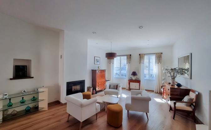 Townhouse for Sale 1 Rue Saint-Croix. Photo#9