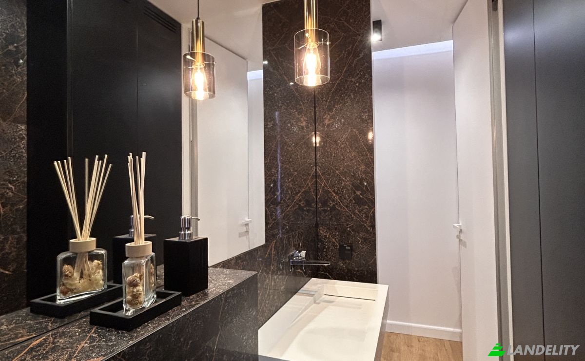 Condo for Sale Swietej Anny 2, 40-422 Katowice, Katowice, Silesian Voivodeship, Poland. Photo 15