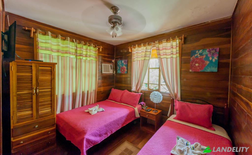 Land/Lot for Sale Camino de Carenero, Bocas del Toro, Bocas del Toro District, Bocas del Toro Province, Panama. Photo 2