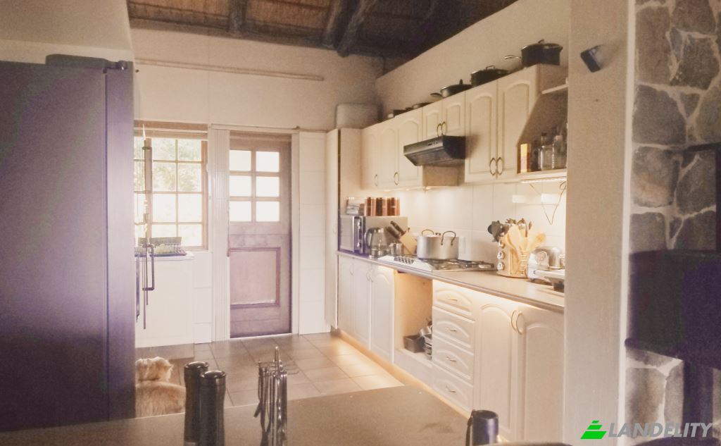 Single Family Home for Sale Boons, Bojanala Platinum District Municipality, North West, South Africa. Photo 10