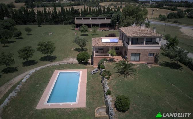 House for Sale Carrer Comes, 17476 Santa Eulàlia. Photo#14 House for Sale Carrer Comes, 17476 Santa Eulàlia. Photo#14