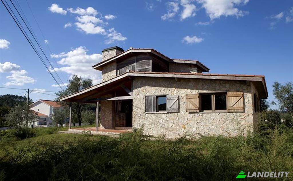 Single Family Home for Sale Pussos, Alvaiazere, Leiria District, Portugal. Photo 1