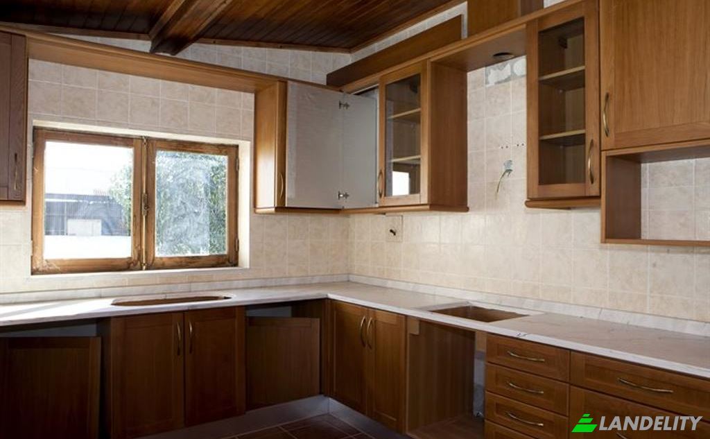 Single Family Home for Sale Pussos, Alvaiazere, Leiria District, Portugal. Photo 6